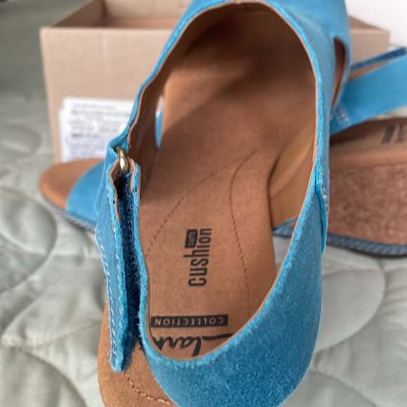 Women’s Size 10 Clark’s Turquoise Blue Cork Wedge Sandal NWOT - Picture 10 of 10